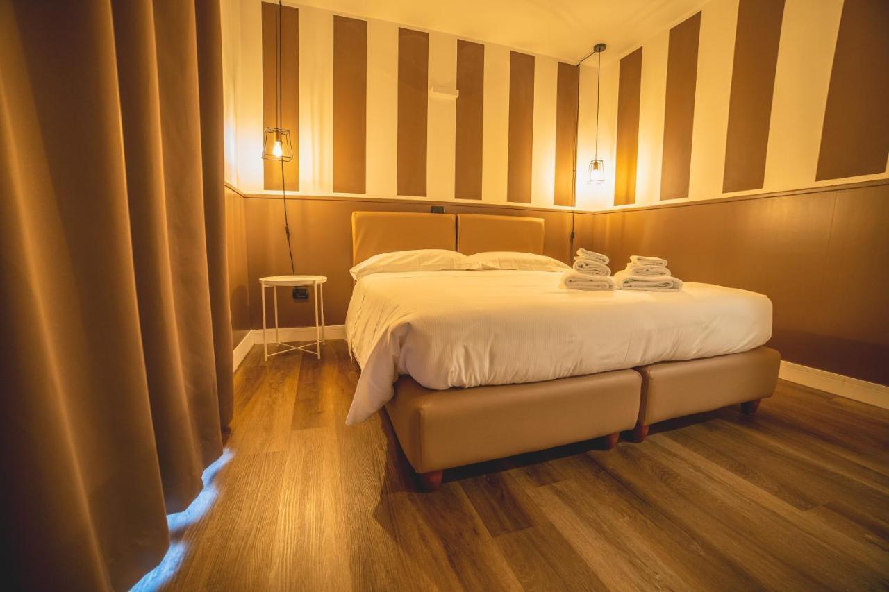 Hotel Continental Реджо-ди-Калабрия Экстерьер фото