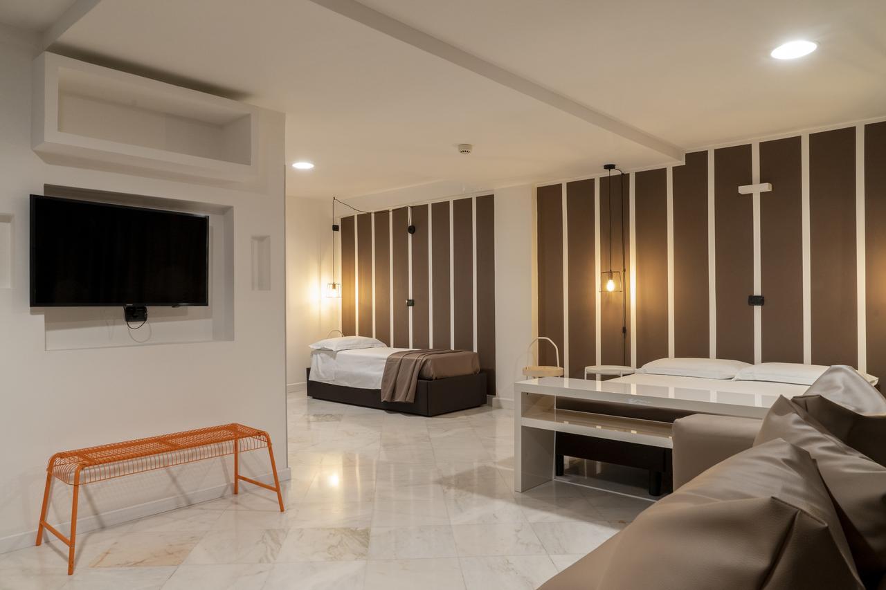 Hotel Continental Реджо-ди-Калабрия Экстерьер фото